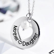 New Arrive Mother Daughter Love Pendant Necklaces Fashion Jewelry Family Me