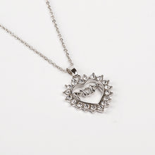 March 8 Mother's Day gift for her mother to express their love of a mother'