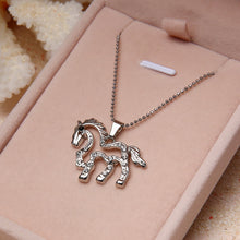 Fashion jewelry Silver plated Running Horse Necklace Pendant Necklace for w