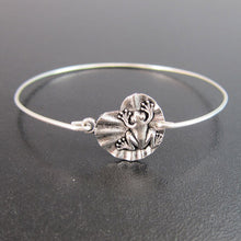 Gold / silver Frog on a Lily Pad Bracelet Gift for Friend,Mom Retro Beautif