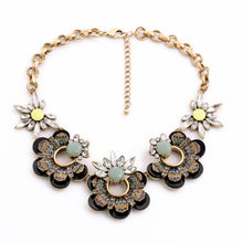 Hot Selling Chokers Necklace Resin Glass Zinc Alloy Gift For Mom Classic Ex