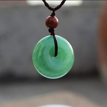 Authentic India Dongling Pendant Buckle Green Stone Jewelry And Energy Crys