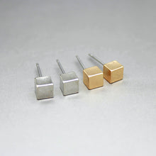 Oly2u 10PCS  S082 New 2016 Tiny Square Stud Earrings for Women Simple Earri