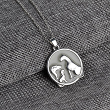 Women Fashion Jewelry Glow Necklace for Mom 2 Colors Luminous Lion Pendant