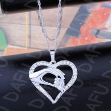 Mom Hold Kids Children Hand Love Heart Pendant Necklace Women Charming Chai