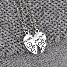 Mother Daughter Always Heart to Heart Couple Pendants Necklaces 2 Pcs Hear