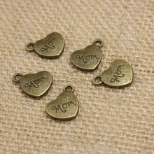 PULCHRITUDE (30 pieces/lot) 14*17mm Antique Alloy Heart Engraving letters M