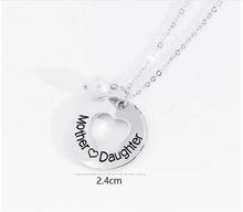 New Arrive Mother Daughter Love Pendant Necklaces Fashion Jewelry Family Me