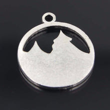 Hiking  Mountain Necklace Spirit Range Pendant Jewelry For Women Charm Chok