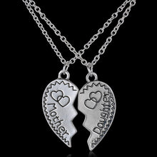 2pcs/lot puzzle necklace HandStamped Jewelry Mothers Grandma Sister Mom Fam
