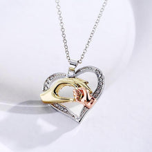 2017 New Arrival Necklace Love Heart Pendant With Mom Child Hand Dangle Nec