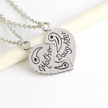 2pcs / set Broken Love "mother & daughter" Necklace Letter Pendant Mother's