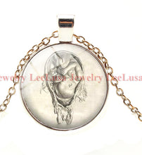 Necklace Leonardo Da Vinci Drawing Pendant Artist Doctor Midwife Pregnant M
