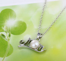 Classic Design MOM Letters Short Chain Pendant Necklace for Great Monther G