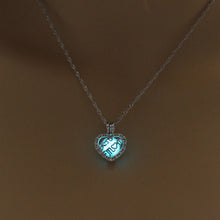 Wholesale Best MOM Luminous Necklace Heart Shape Pendant Choker Glowing Nec