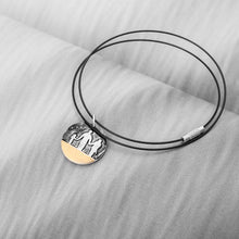 Letter Engraved Family Member Figure Round Pendant Necklace Coin Love Dad M