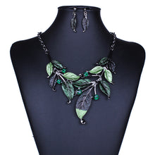 2017 Hot Sale Fashion Green Leaf Pendant Necklace Colorful Enamel Crystal F