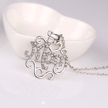 2017 New Arrivals Hollow Flower Statement Necklace Filled With Crystal Pend