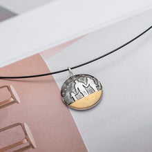 Letter Engraved Family Member Figure Round Pendant Necklace Coin Love Dad M