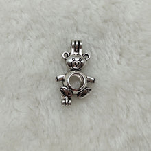 New design small size bear/skull/MOM/tortoise animal Pendants & Charms For
