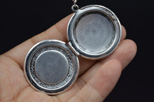 1pcs Filigree Vintage Photo Locket Pendant For Mom Birthday Gift Antique Si
