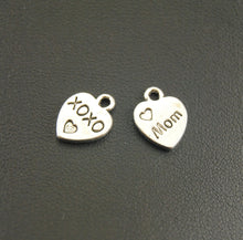 15pcs Antique Silver 10x12mm Zinc Alloy Heart  Letter  Mom And  Xoxo  Charm