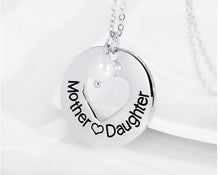New Arrive Mother Daughter Love Pendant Necklaces Fashion Jewelry Family Me