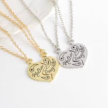 2pcs / set Broken Love "mother & daughter" Necklace Letter Pendant Mother's