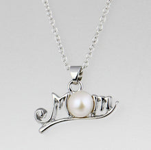 Classic Design MOM Letters Short Chain Pendant Necklace for Great Monther G