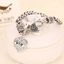 Drop Shipping 2016 Fashion Mom Crystal Heart Lobster Shaped Woman Bracelet