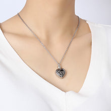 Modyle Men and Women Necklace with Word "Dad and Mom" Stainless Steel Neckl
